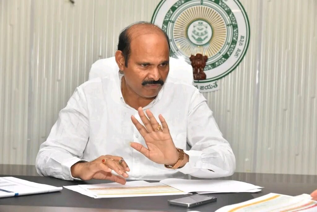 గృహ నిర్మాణ శాఖపై మంత్రి కొలుసు పార్థసారథి సమగ్ర సమీక్ష: అమరావతి సచివాలయంలో కీలక భేటీ