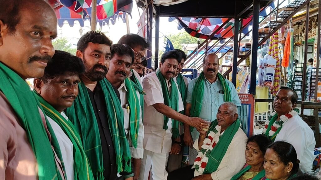 ఇనాం భూముల బాధితులకు జనసేన అండ: శాశ్వత పరిష్కారం చూపిస్తామన్న సామినేని ఉదయభాను