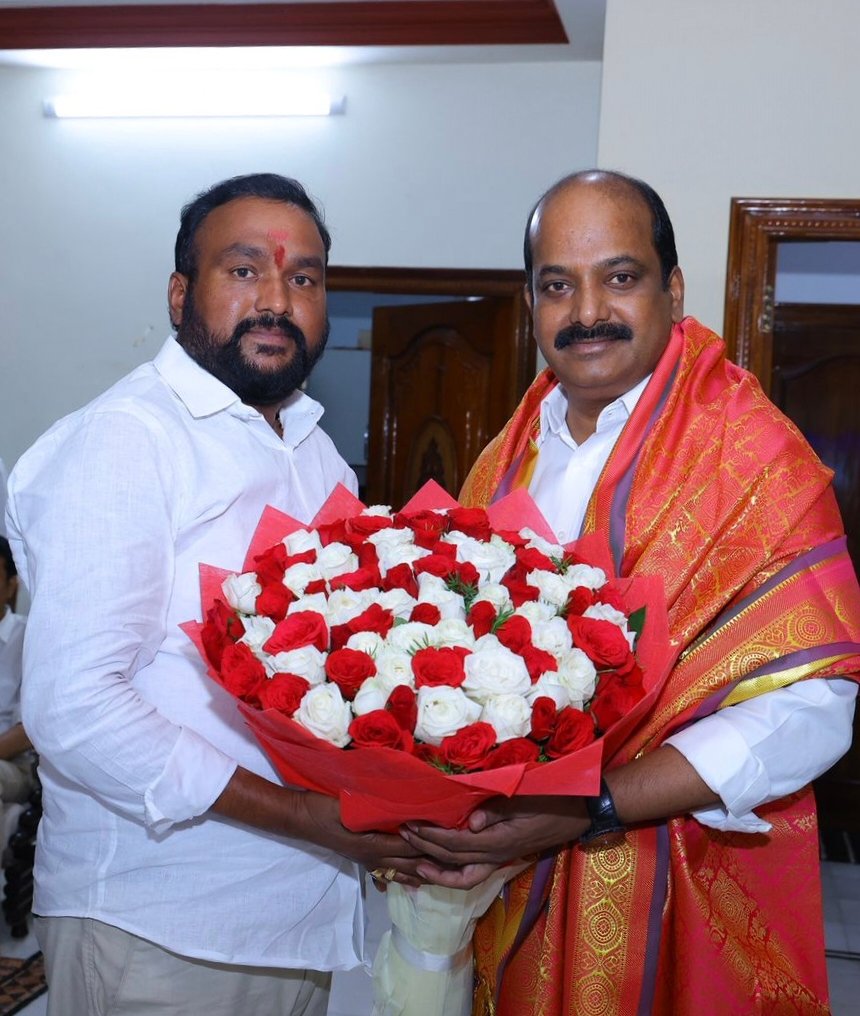 రాజ్యసభ సభ్యుడు లింగమనేని రమేష్‌కు జన్మదిన శుభాకాంక్షలు తెలిపిన జనసేన రాష్ట్ర కార్యదర్శి అమ్మిశెట్టి వాసు