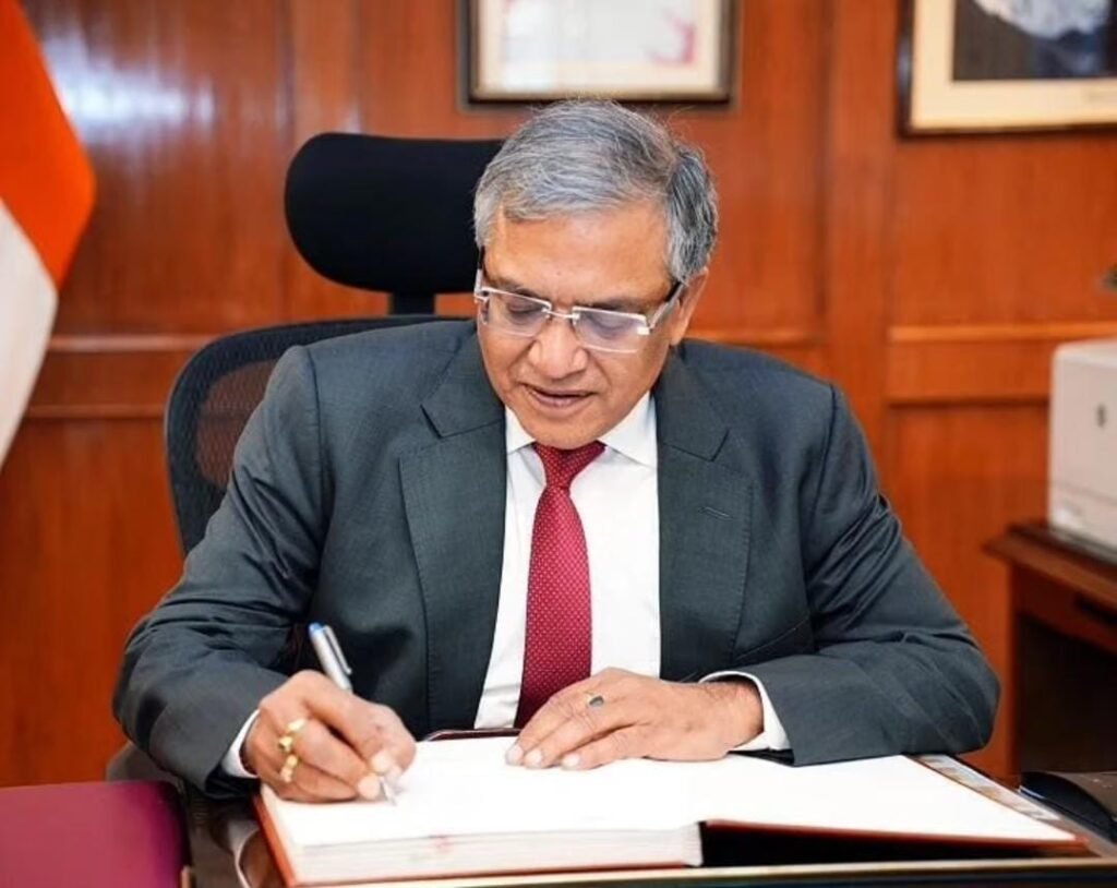 భారత ప్రధాన ఎన్నికల కమిషనర్ తొలగింపు ఎలా.. రాజ్యాంగంలోని కీలక నిబంధనలు ఇవే