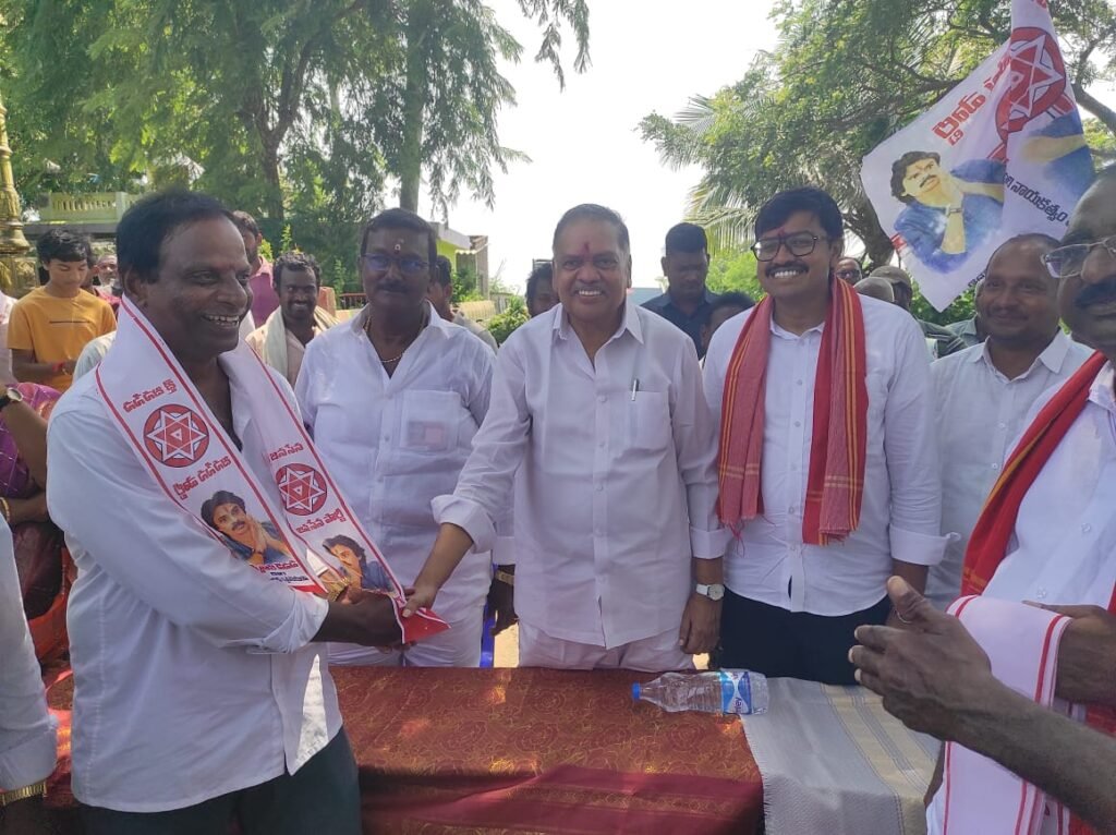 అవనిగడ్డలో వైసీపీకి భారీ షాక్.. మండలి బుద్ధ ప్రసాద్ సమక్షంలో జనసేనలో చేరిన అరజా చలపతిరావు
