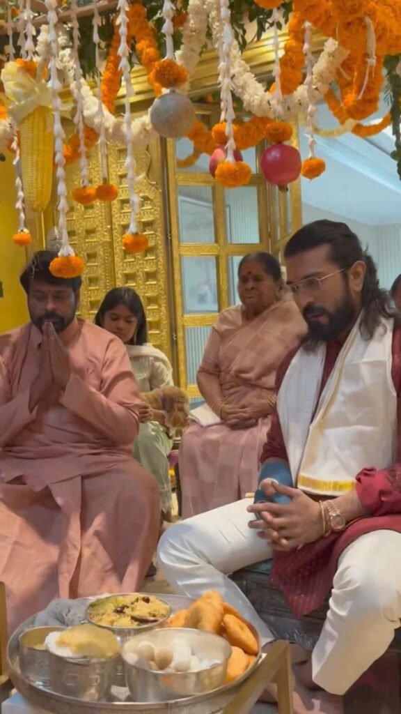 మెగా పండుగ సంబరాల్లో గ్లోబల్ స్టార్ రామ్ చరణ్: సంప్రదాయ లుక్‌ తో ఆకట్టుకున్న మెగా తనయుడు