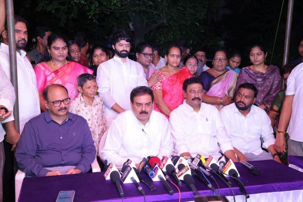 పటమటలో ఘనంగా ప్రధాని మోదీ జన్మదిన వేడుకలు: ‘సేవా సంకల్ప్ అభియాన్’లో పాల్గొన్న మంత్రి నాదెండ్ల మనోహర్, ఎమ్మెల్యే గద్దె రామ్మోహన్, అమ్మిశెట్టి వాసు
