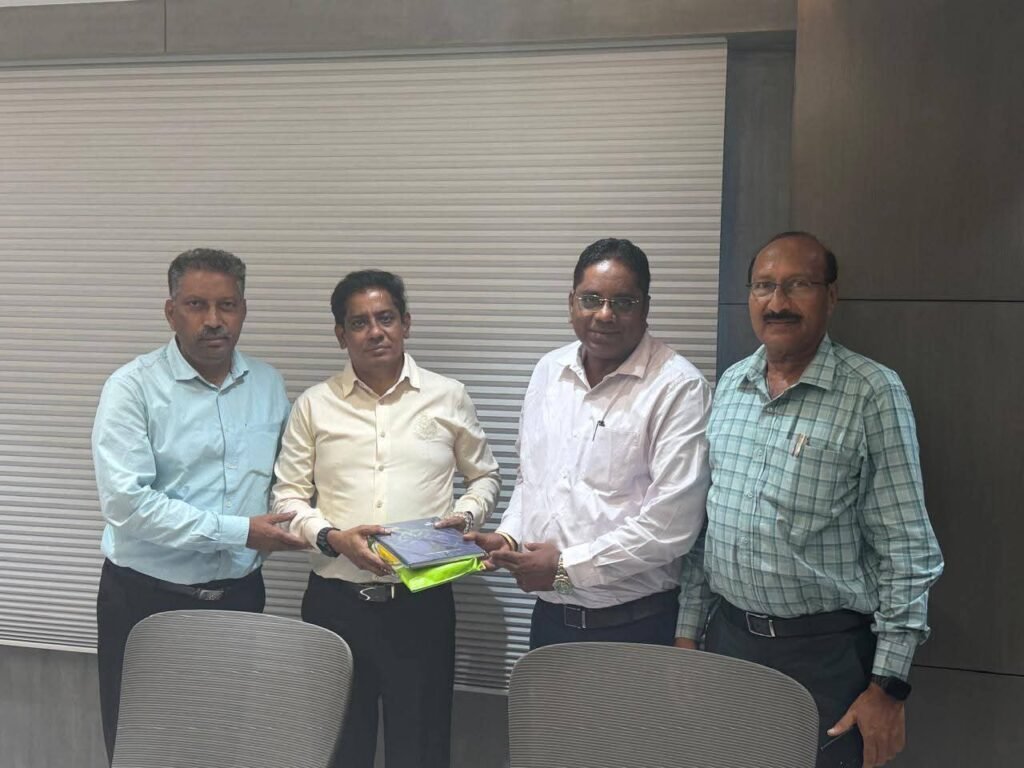ప్రముఖ పారిశ్రామికవేత్తలు, విద్యావేత్తలతో ఆత్మీయ భేటీ.. వ్యాపార రంగ అవకాశాలపై ‘నిఫ్టీ మాస్టర్’ మూర్తినాయుడు పాదం కీలక చర్చలు