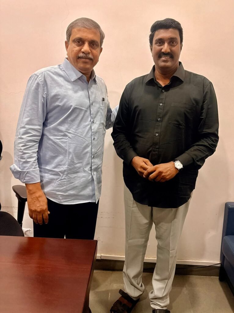సజ్జల రామకృష్ణారెడ్డిని మర్యాదపూర్వకంగా కలిసిన పోతిన వెంకట మహేష్!