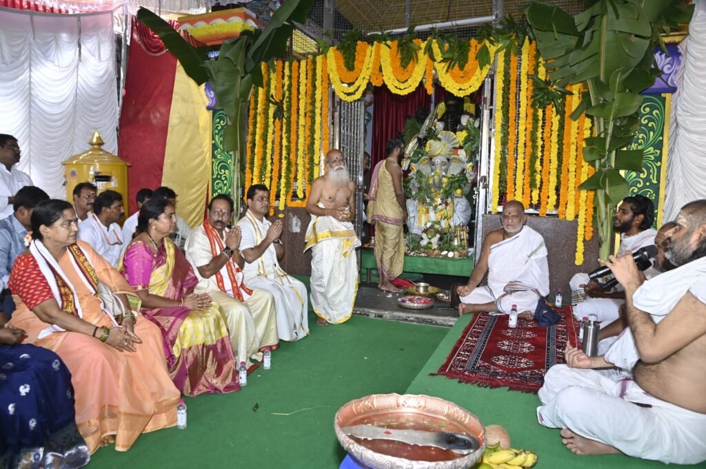 🌸 ఇంద్రకీలాద్రిపై అత్యంత వైభవంగా వినాయక చవితి వేడుకలు! 🌸
