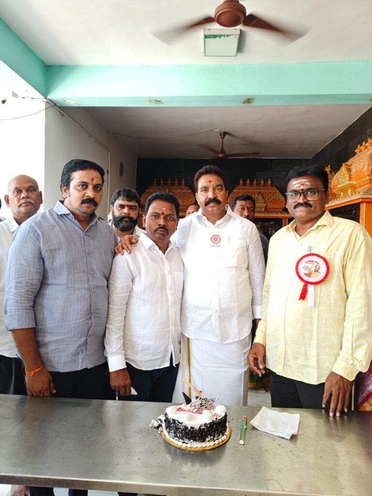 పెద్దపులిపాకలో ఎంపీ వల్లభనేని బాలశౌరి జన్మదిన వేడుకలు: రాజరాజేశ్వరి అమ్మవారి ఆలయంలో ప్రత్యేక పూజలు, కేక్ కటింగ్
