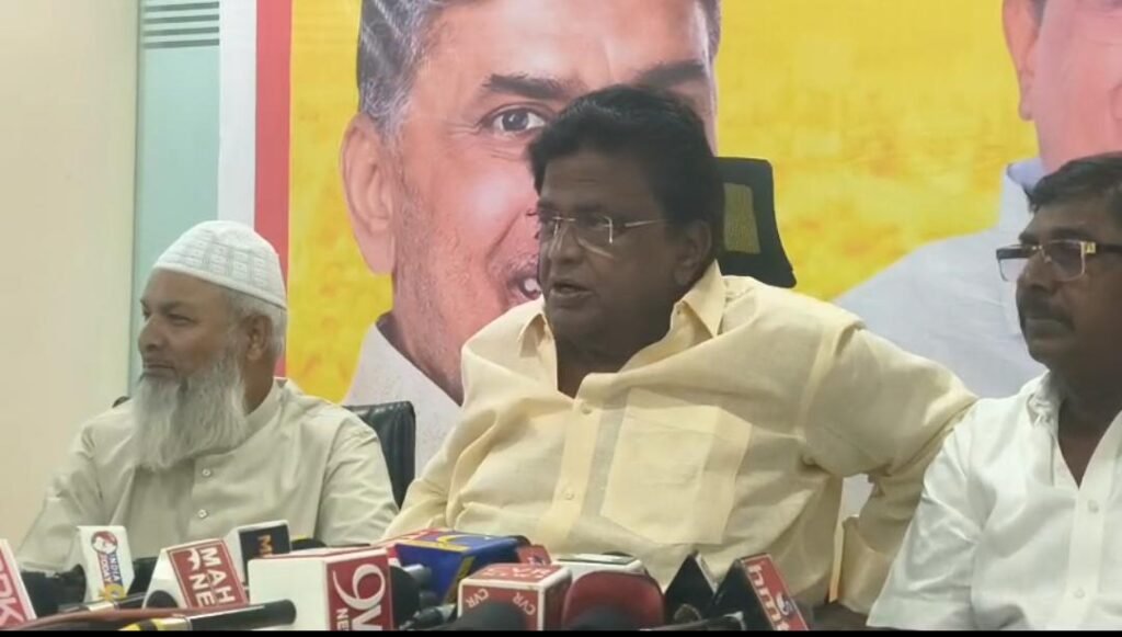 విజయవాడ మేయర్ పీఠం ముస్లింలకే కేటాయించాలి: మాజీ ఎమ్మెల్యే జలీల్ ఖాన్ డిమాండ్