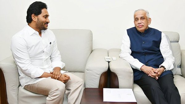 రేపు గవర్నర్‌తో మాజీ సీఎం వైఎస్ జగన్ భేటీ.. శాప్ కార్యాలయం వద్ద దాడి, డీఎస్సీ అక్రమాలపై ఫిర్యాదు