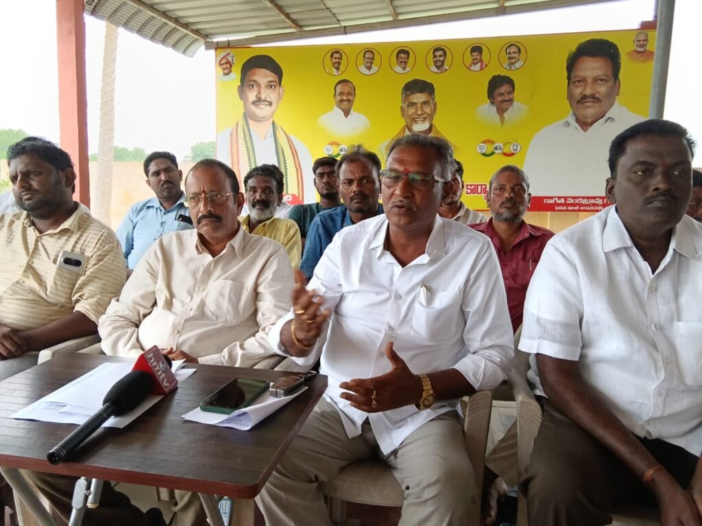 పేర్ని నాని, ఉప్పాల రాములపై పెడన టీడీపీ నేతల తీవ్ర ఆగ్రహం: ప్రెస్‌మీట్‌లో ఘాటు విమర్శలు.. అసత్య ప్రచారాలు మానుకోవాలని హెచ్చరిక!