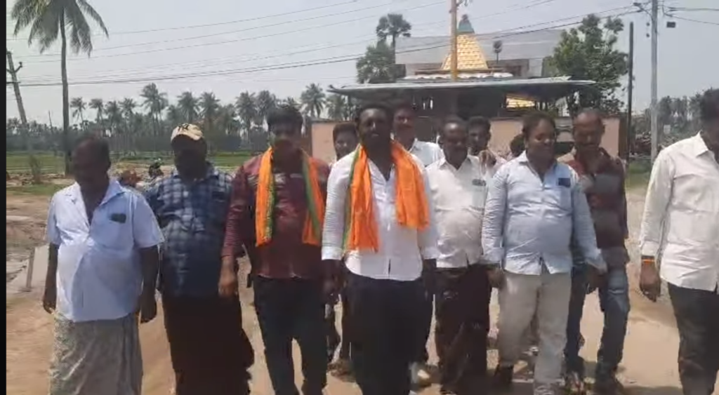 ఆలయాల పరిధిలో మద్యం దుకాణాలు తొలగించండి: అధికారులకు కృత్తివెన్ను హిందూ సమాజం వినతిపత్రం.. ఆధ్యాత్మిక ప్రశాంతతను కాపాడాలని డిమాండ్!