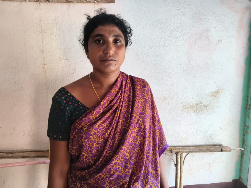 కొర్లకుంటలో దారుణం: కన్నెర్రజేసిన గ్రామ పెద్దలు.. అర్ధరాత్రి పంచాయతీ పెట్టి కుటుంబాన్ని వెలివేసిన వైనం