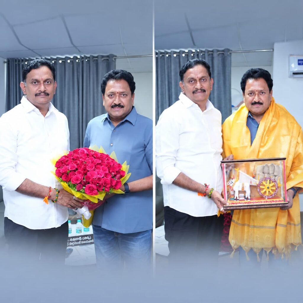 విజయవాడలో మెగా పవర్ స్టార్ రామ్ చరణ్ పర్యటన.. ఎంపీ కేశినేని చిన్నికి ప్రత్యేక కృతజ్ఞతలు తెలిపిన మెగా అభిమానులు