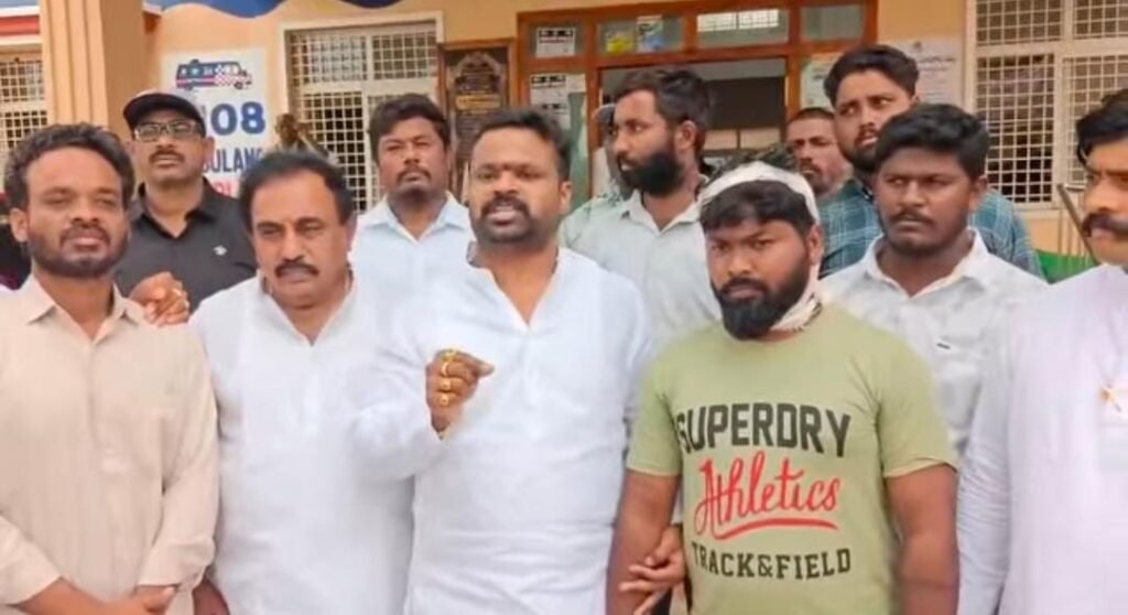రాయచోటి హింసాకాండపై జనసేన పార్టీ తీవ్ర స్పందన, బాధితుడు విజయ్‌కు రామ్ తల్లూరి పరామర్శ