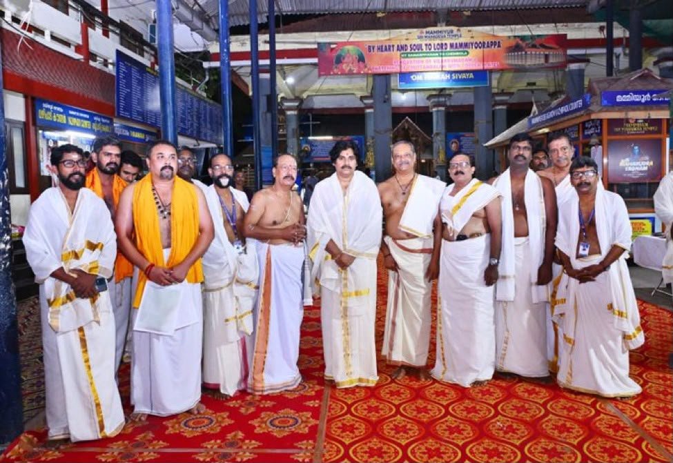 గురువాయూరప్పను దర్శించుకున్న ఉప ముఖ్యమంత్రి పవన్ కళ్యాణ్