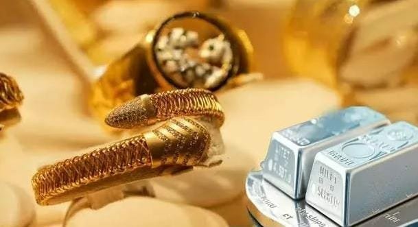 భారీగా పడిపోయిన బంగారం, వెండి ధరలు.. హైదరాబాద్ మార్కెట్లో నేటి పసిడి రేట్లు