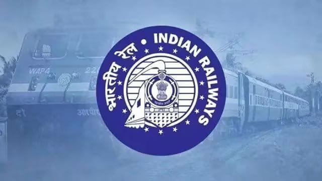 ఢిల్లీకి వెళ్లే రైళ్ల రద్దుపై తీవ్ర కలకలం.. కాక్రోచ్ జనతా పార్టీ నిరసనల నేపథ్యంలో పలు రైళ్లు రద్దు చేసిన రైల్వే శాఖ