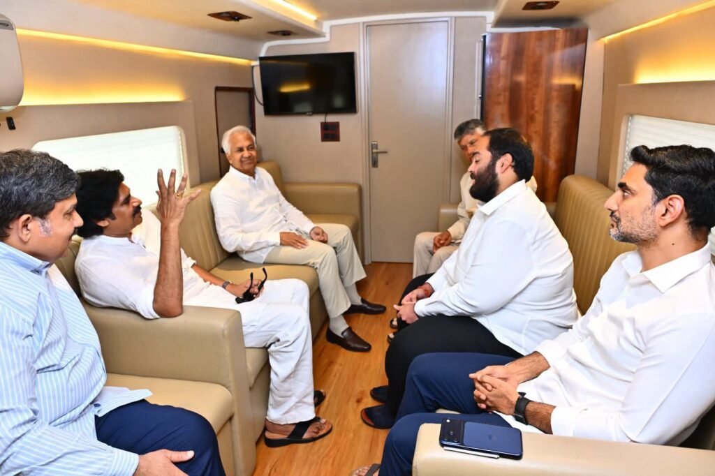 మదనపల్లిలో హార్టికల్చర్ హబ్ ప్రారంభోత్సవం.. రిలయన్స్ ఎగ్జిక్యూటివ్ డైరెక్టర్ అనಂತ್ అంబానీతో సీఎం చంద్రబాబు, డిప్యూటీ సీఎం పవన్ కళ్యాణ్ భేటీ