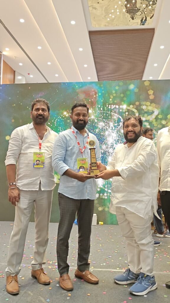 ఫోటోగ్రఫీ రంగంలో నూజివీడు యువకుడి అరుదైన ప్రతిభ.. వరుసగా రెండో ఏడాది ‘భారత్ కళా పురస్కార్’ అందుకున్న క్యాండిడ్ ఫోటోగ్రాఫర్ దిలీప్ కుమార్