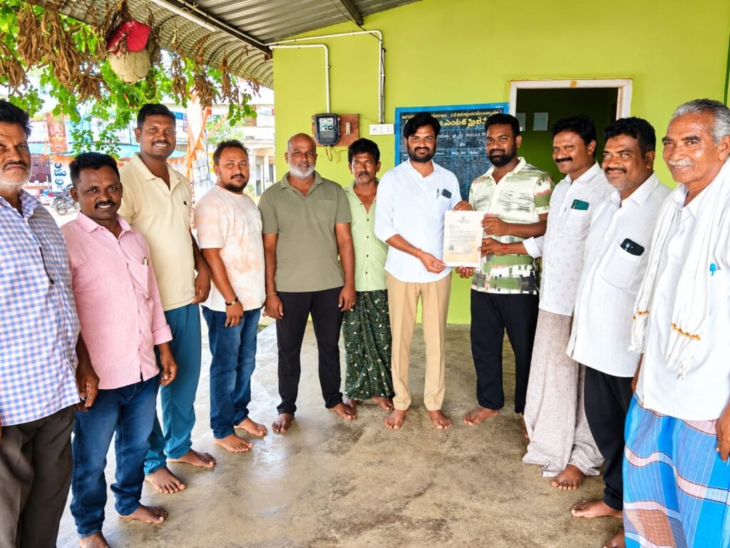 మైలవరం నియోజకవర్గంలో పేద కుటుంబానికి వైద్య సాయం.. ఎమ్మెల్యే వసంత కృష్ణప్రసాద్ చొరవతో రూ. 2.25 లక్షల ఎల్‌ఓసీ మంజూరు
