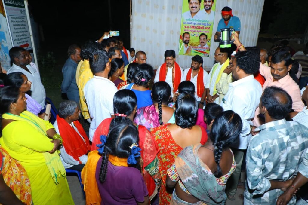 చిలకలపూడి 7వ డివిజన్‌లో మంత్రి కొల్లు రవీంద్ర పర్యటన.. గాజు గ్లాస్ గుర్తుకు మద్దతు తెలపాలని పిలుపు