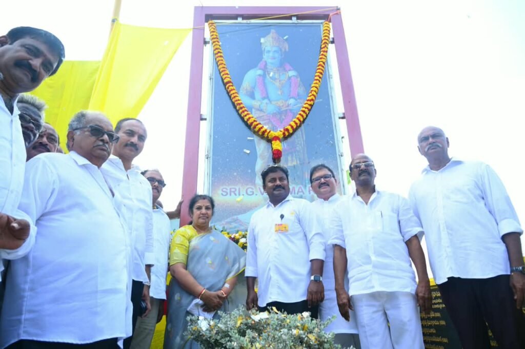 పమిడిముక్కల మండలం గోపువానిపాలెం గ్రామంలో ఎన్టీఆర్ చిత్రపటం ఆవిష్కరణ.. ఘనంగా పాల్గొన్న ఎంపీ దగ్గుపాటి పురంధేశ్వరి, ఎమ్మెల్యే వర్ల కుమార్ రాజా