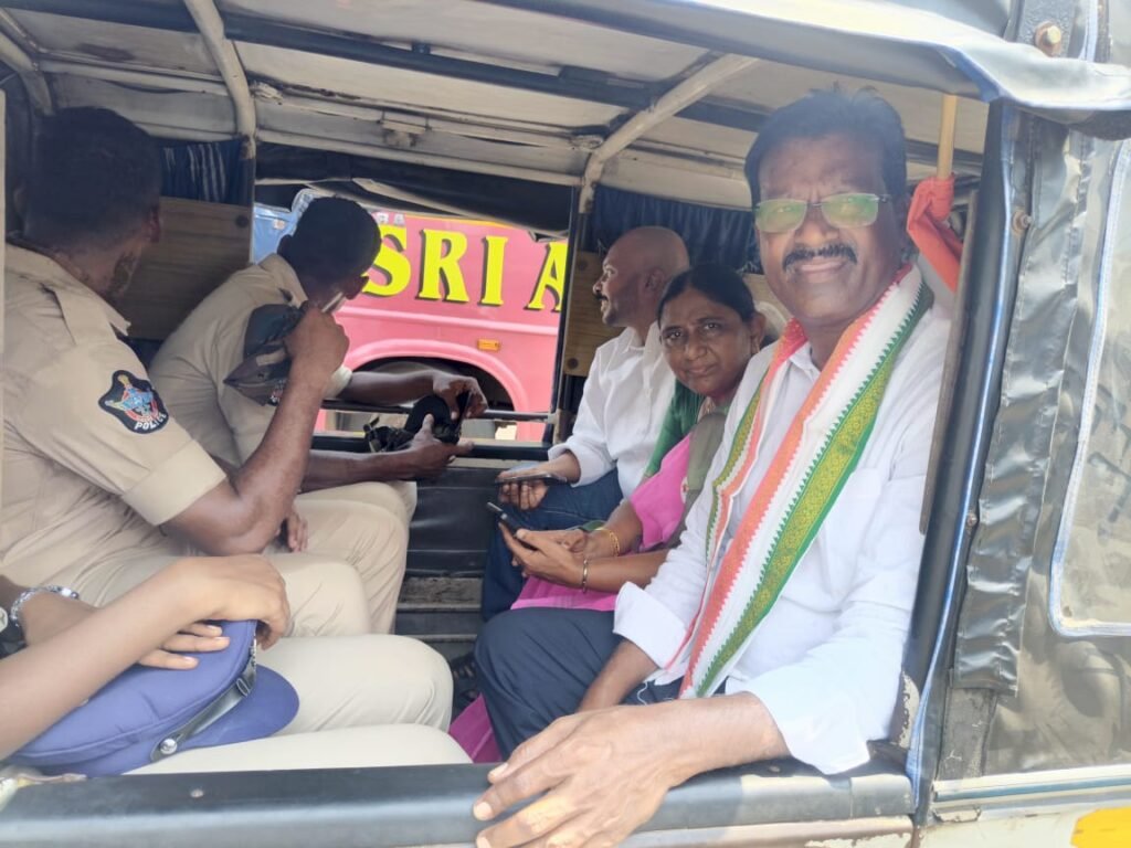 విజయవాడలో కాంగ్రెస్ నేతల అరెస్ట్.. కైకలూరు ఇన్‌చార్జి బొడ్డు నోబుల్ నిర్బంధాన్ని తీవ్రంగా ఖండించిన శ్రేణులు