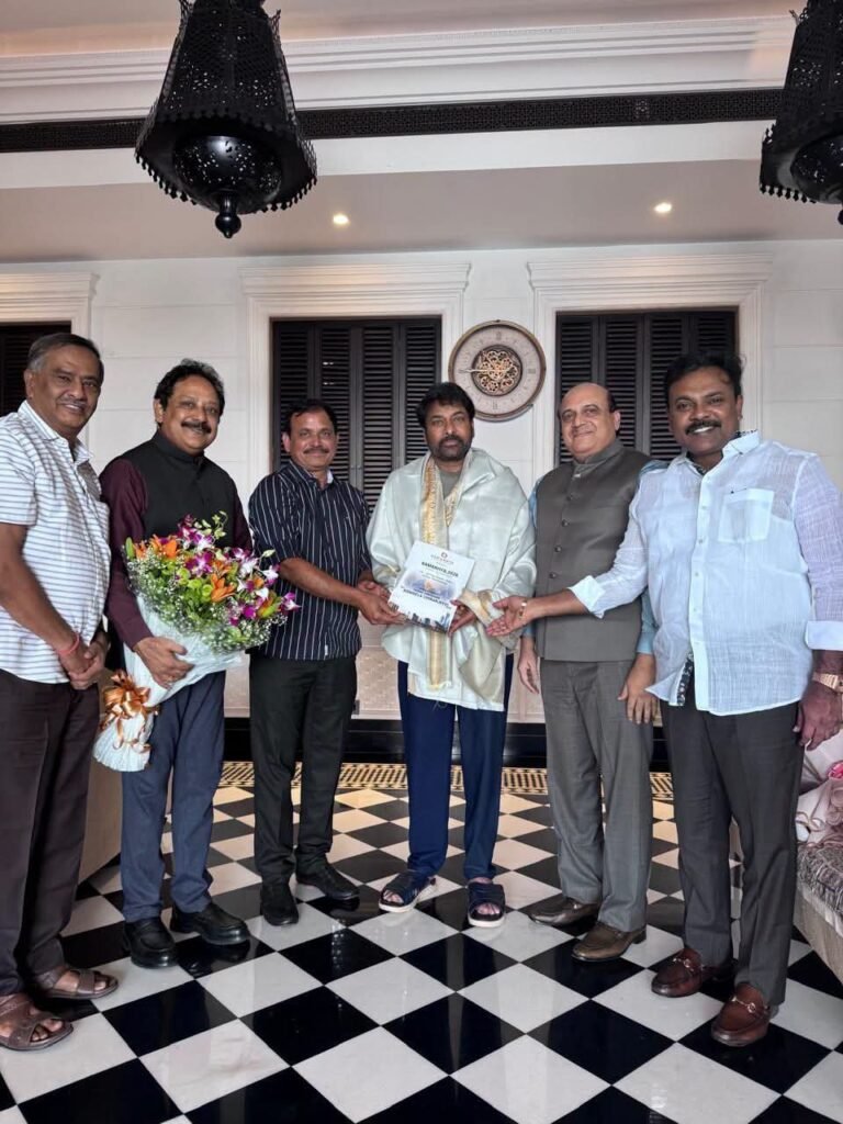 సమైఖ్య గ్లోబల్ బిజినెస్ సమ్మిట్‌కు మెగాస్టార్ చిరంజీవికి ఆహ్వానం: హైదరాబాద్ హైటెక్స్‌లో అక్టోబర్ 14, 15 తేదీల్లో ప్రతిష్టాత్మక సదస్సు.. చిరంజీవి ఆశీస్సులు తీసుకున్న సమైఖ్య ప్రతినిధి బృందం!