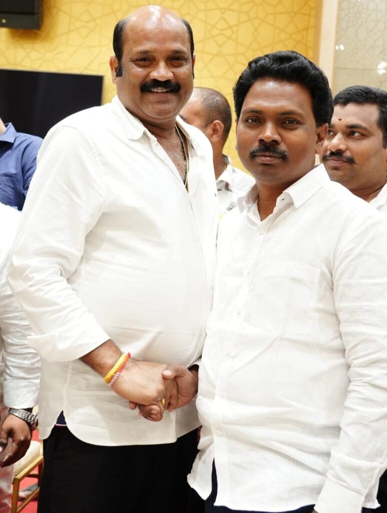 గన్నవరం ఎమ్మెల్యే, ప్రభుత్వ విప్ యార్లగడ్డ వెంకట్రావుకు ఘనంగా జన్మదిన శుభాకాంక్షలు: ఆయురారోగ్యాలు, ఉన్నత పదవులు దక్కాలని ఆకాంక్షించిన నెరుసు ఆంజనేయులు!