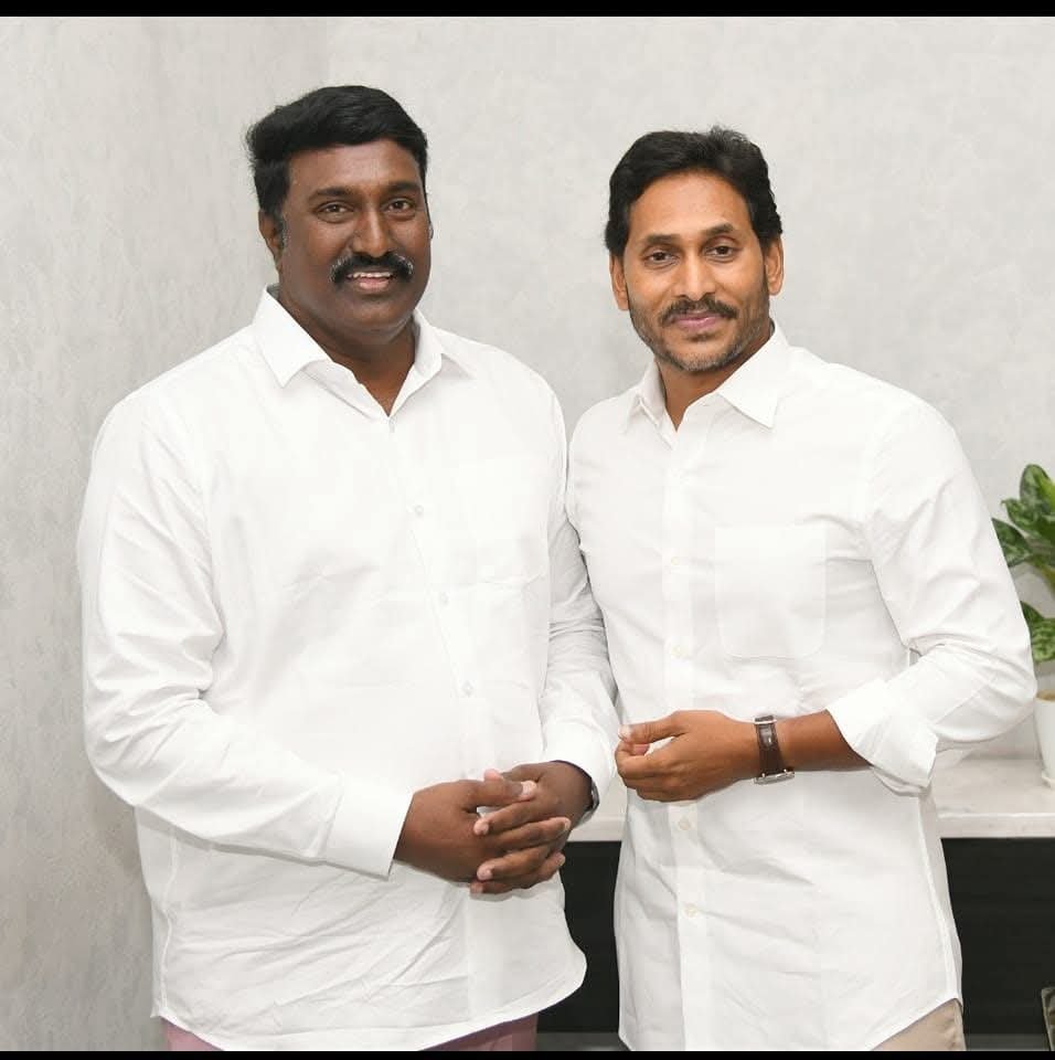 పేదవాడికి నాణ్యమైన బియ్యం కావాలి.. మాఫియాకు దోపిడీ కాదు!: రేషన్ బియ్యం నాణ్యతపై ప్రభుత్వం శ్వేతపత్రం విడుదల చేయాలన్న పోతిన మహేష్!