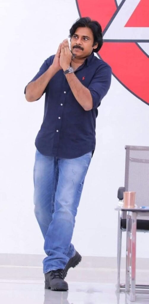 కేబినెట్ భేటీకి పవన్ దూరం: పితృ తర్పణాల్లో నిమగ్నం!