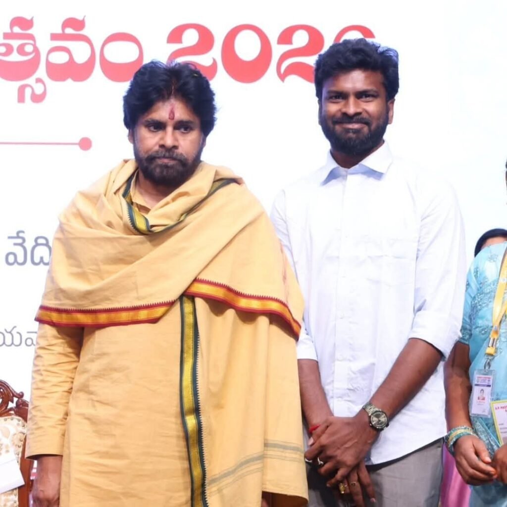 అమలాపురం మున్సిపల్ చైర్మన్‌ పదవిపై ఆర్డీఎస్ ప్రసాద్‌ ఆసక్తి
