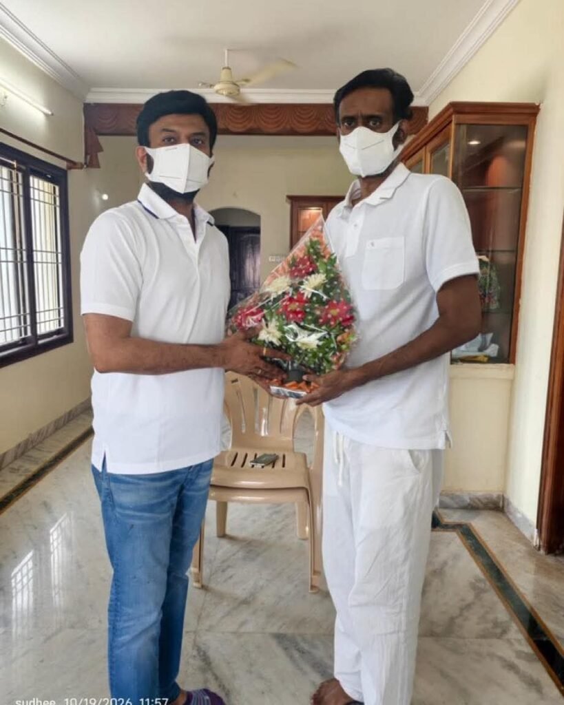 ఏపీ క్షత్రియ కార్పొరేషన్ చైర్మన్ కనకరాజు సూరిని పరామర్శించిన జనసేన ప్రధాన కార్యదర్శి రామ్ తాళ్లూరి: పవన్ కళ్యాణ్ ఆదేశాలతో ఆసుపత్రికి పయనం!