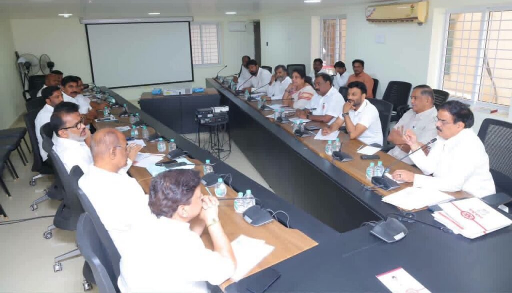 మంగళగిరి జనసేన పార్టీ కేంద్ర కార్యాలయంలో స్థానిక సంస్థల ఎన్నికల సమన్వయ కమిటీల కీలక సమీక్ష సమావేశం