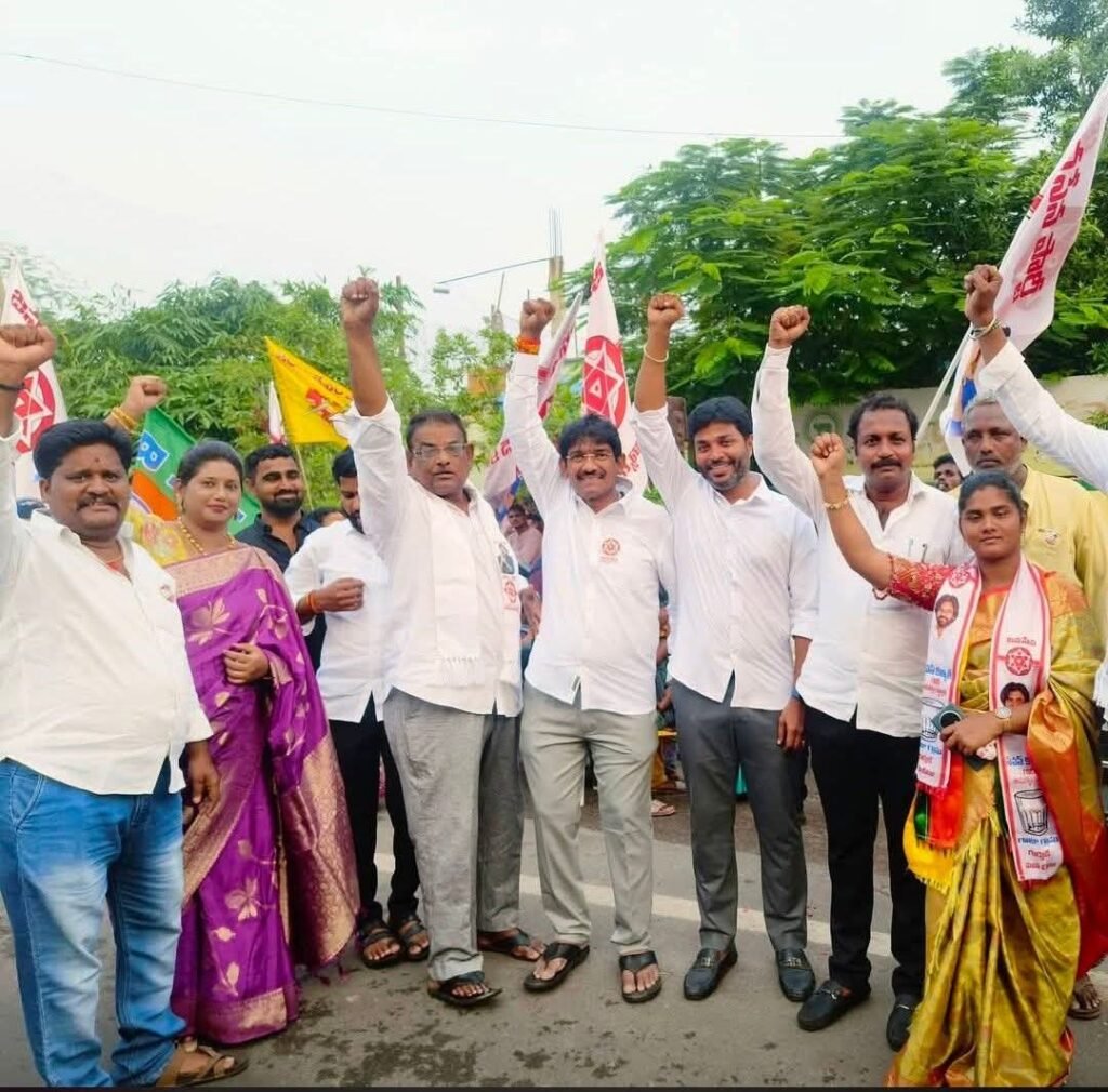 రంగా గారి రుణం తీర్చుకునే సమయం వచ్చింది విజయవాడ పశ్చిమ నియోజకవర్గంలో వెల్లువెత్తుతున్న ప్రజా చైతన్యం (సోషల్ మీడియా సోర్స్)