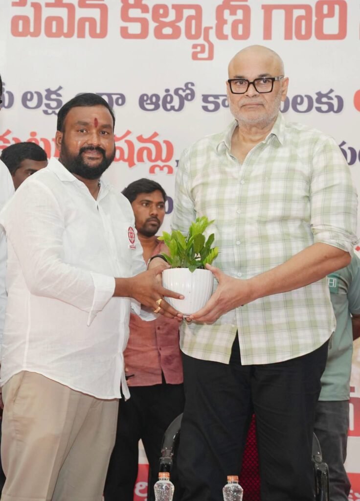 ఏపీ గ్రీన్ కమిటీ చైర్మన్, ఎమ్మెల్సీ కొణిదెల నాగబాబుకు జన్మదిన శుభాకాంక్షలు తెలిపిన జనసేన రాష్ట్ర కార్యదర్శి అమ్మిశెట్టి వాసు (సోషల్ మీడియా సోర్స్)