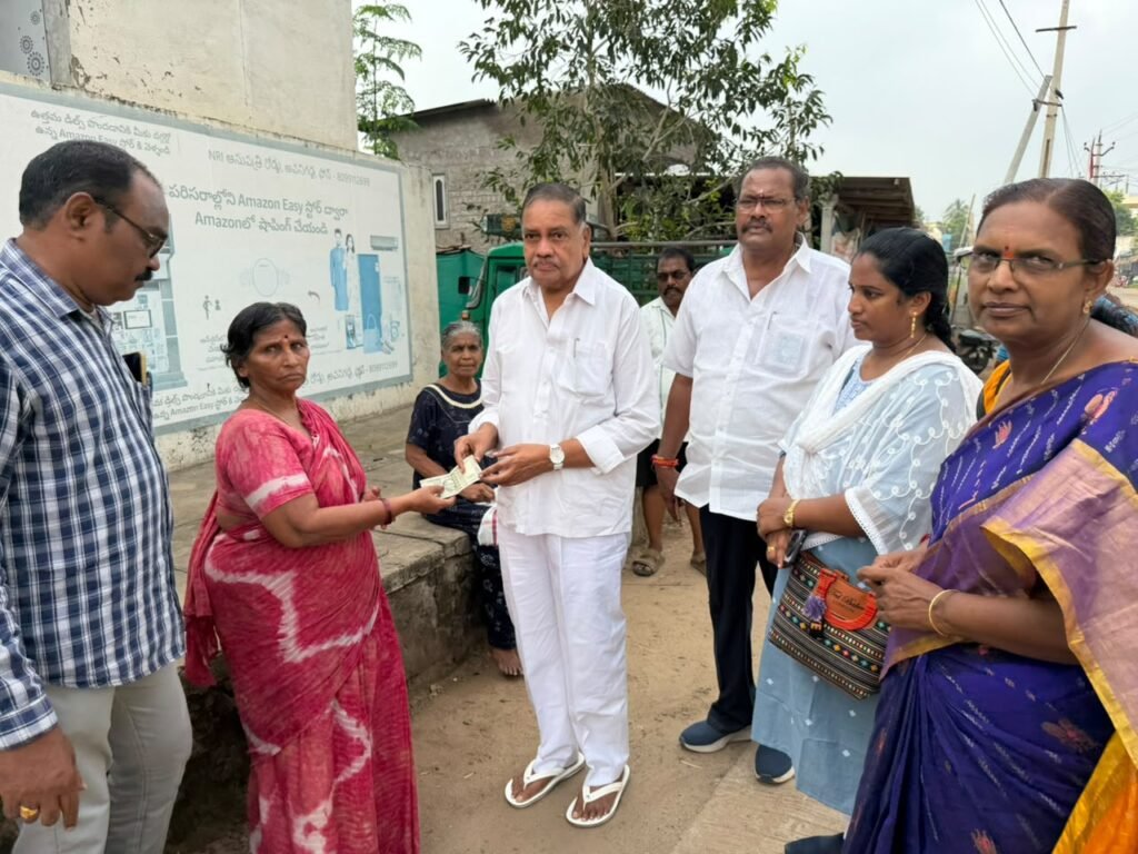 దేశంలోనే అత్యధిక పింఛన్ ఇస్తున్న ఘనత కూటమి ప్రభుత్వానిదే: అవనిగడ్డలో ఎమ్మెల్యే మండలి బుద్ధప్రసాద్ పింఛన్ల పంపిణీ!