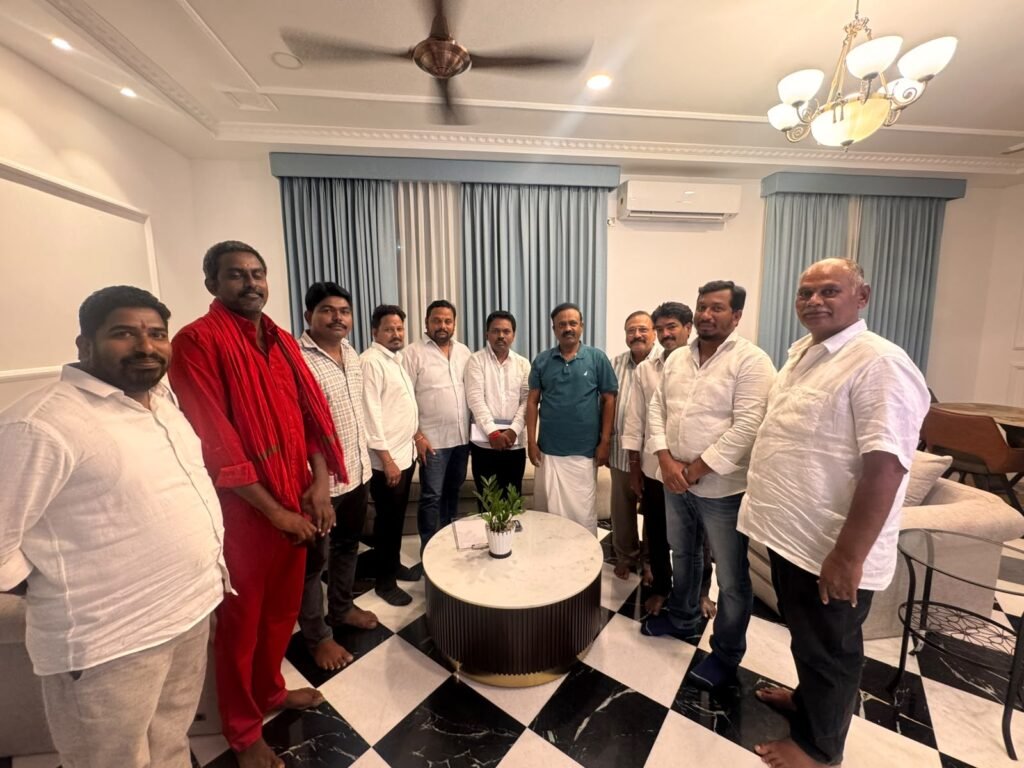 ఎంపీ వల్లభనేని బాలశౌరితో పెనమలూరు జనసేన సమన్వయకర్తల భేటీ.. స్థానిక సంస్థల ఎన్నికల కార్యాచరణపై విస్తృత చర్చ!