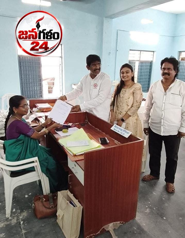 విజయవాడ 32వ డివిజన్‌లో జనసేన జోరు: కార్పొరేటర్ అభ్యర్థిగా అజయ్ వర్మ ఠాగూర్ నామినేషన్ దాఖలు!