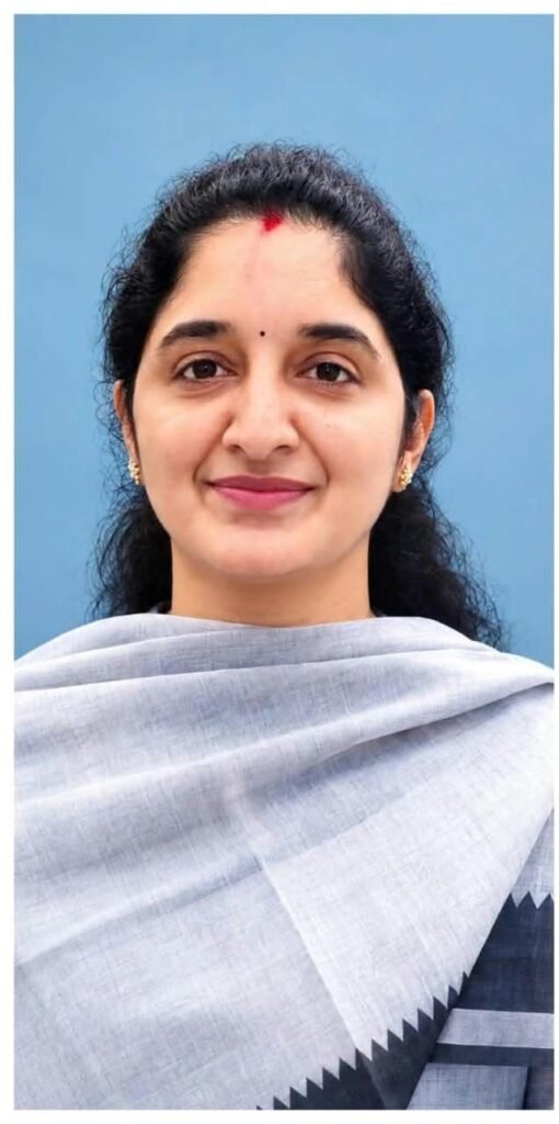 ఎన్టీఆర్ జిల్లా తిరువూరు మున్సిపల్ ఎన్నికల్లో కీలక పరిణామం: పోటీ నుండి నామినేషన్ ఉపసంహరించుకున్న డాక్టర్ పెనుమల్లి నాగేశ్వరరావు సతీమణి శ్రావణి!