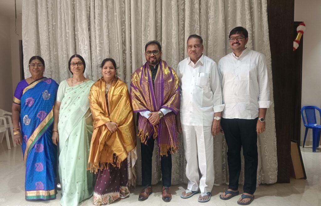 అవనిగడ్డలో ప్రముఖ వ్యాపారవేత్త బొండాడ రాఘవేంద్రరావు దంపతులను ఆత్మీయంగా సత్కరించిన ఎమ్మెల్యే మండలి బుద్ధప్రసాద్