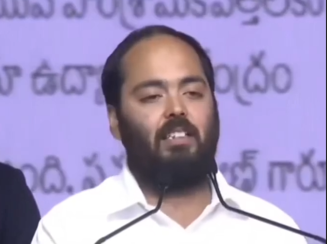 ఏపీ ఉప ముఖ్యమంత్రి పవన్ కళ్యాణ్ పంచాయతీ, గ్రామీణాభివృద్ధి మరియు పర్యావరణ పరిరక్షణ విధానాలపై అనంత్ అంబానీ ప్రశంసలు