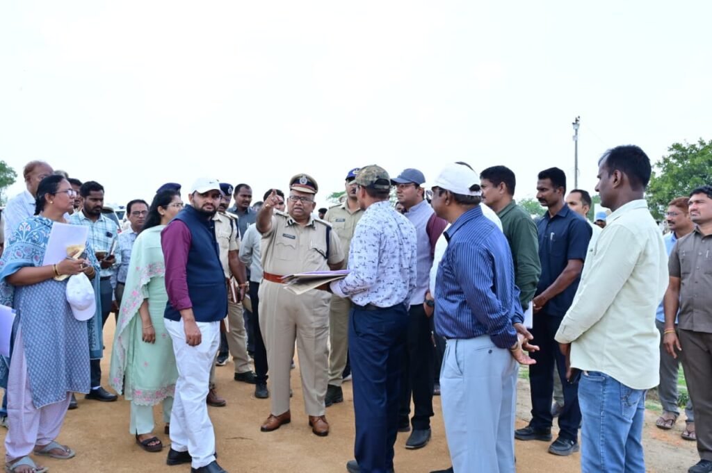 మదనపల్లెలో సీఎం పర్యటన ఏర్పాట్లపై ఉన్నత స్థాయి సమీక్ష… హెలిప్యాడ్, బహిరంగ సభ భద్రతపై అధికారుల దిశానిర్దేశం