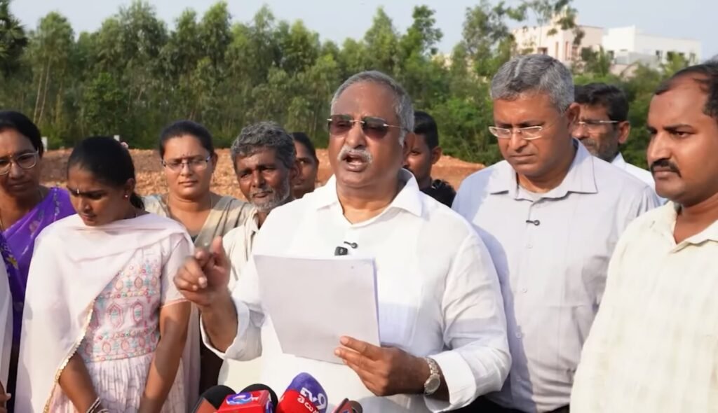 Title: ఎచ్చెర్లలో కలకలం రేపిన అసైన్‌మెంట్ భూముల కబ్జా ఉదంతం.. స్థానిక బీజేపీ నేతల భూ దోపిడీపై బాధితుల ఆవేదన, కలెక్టర్‌కు ఫిర్యాదు చేస్తే తహశీల్దార్ భూమి లాగేసుకున్నారంటూ ఆగ్రహం